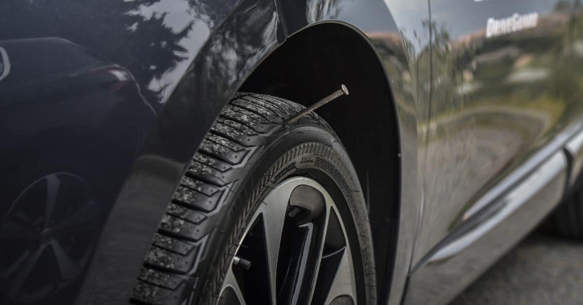 Can You Plug a Run-Flat Tire on a BMW? A Comprehensive Guide for Car Owners and Mechanics